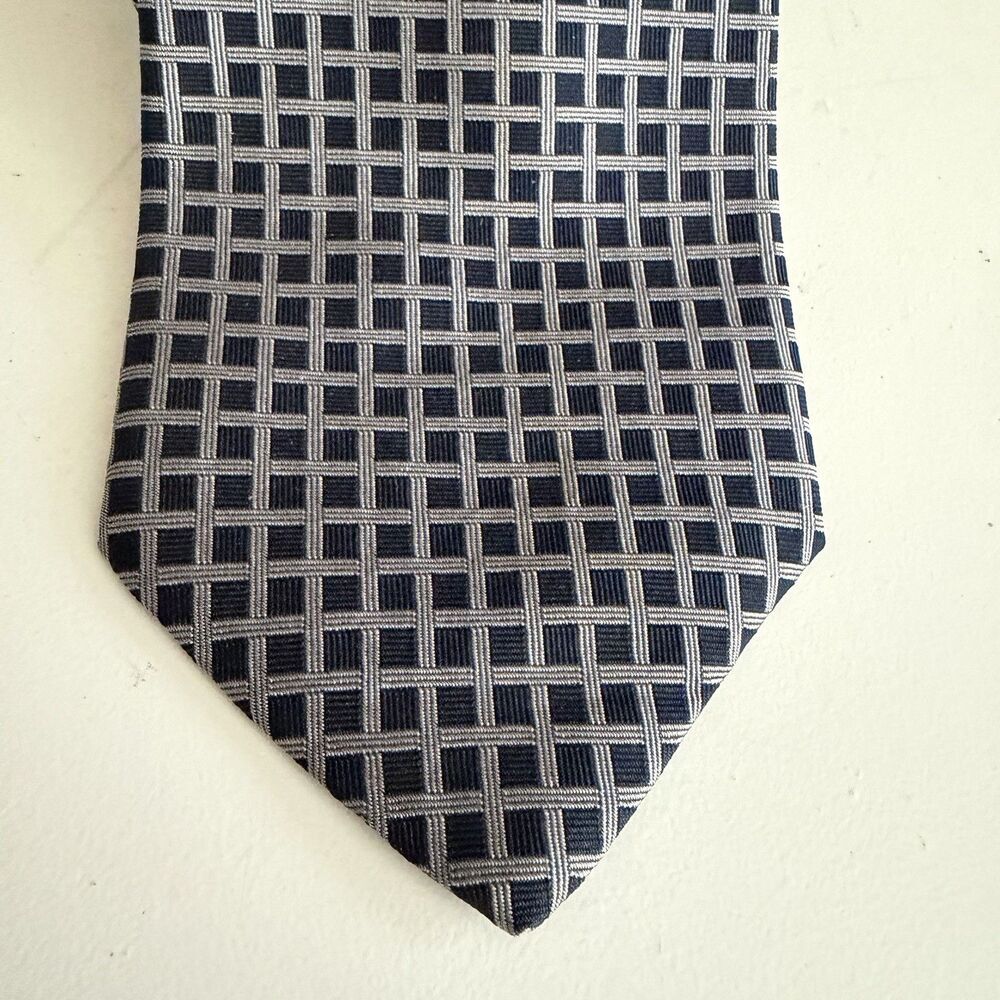 Brooks Brothers Tie Navy Blue Grid Check Silk Made In USA 61.5” X 3.75”